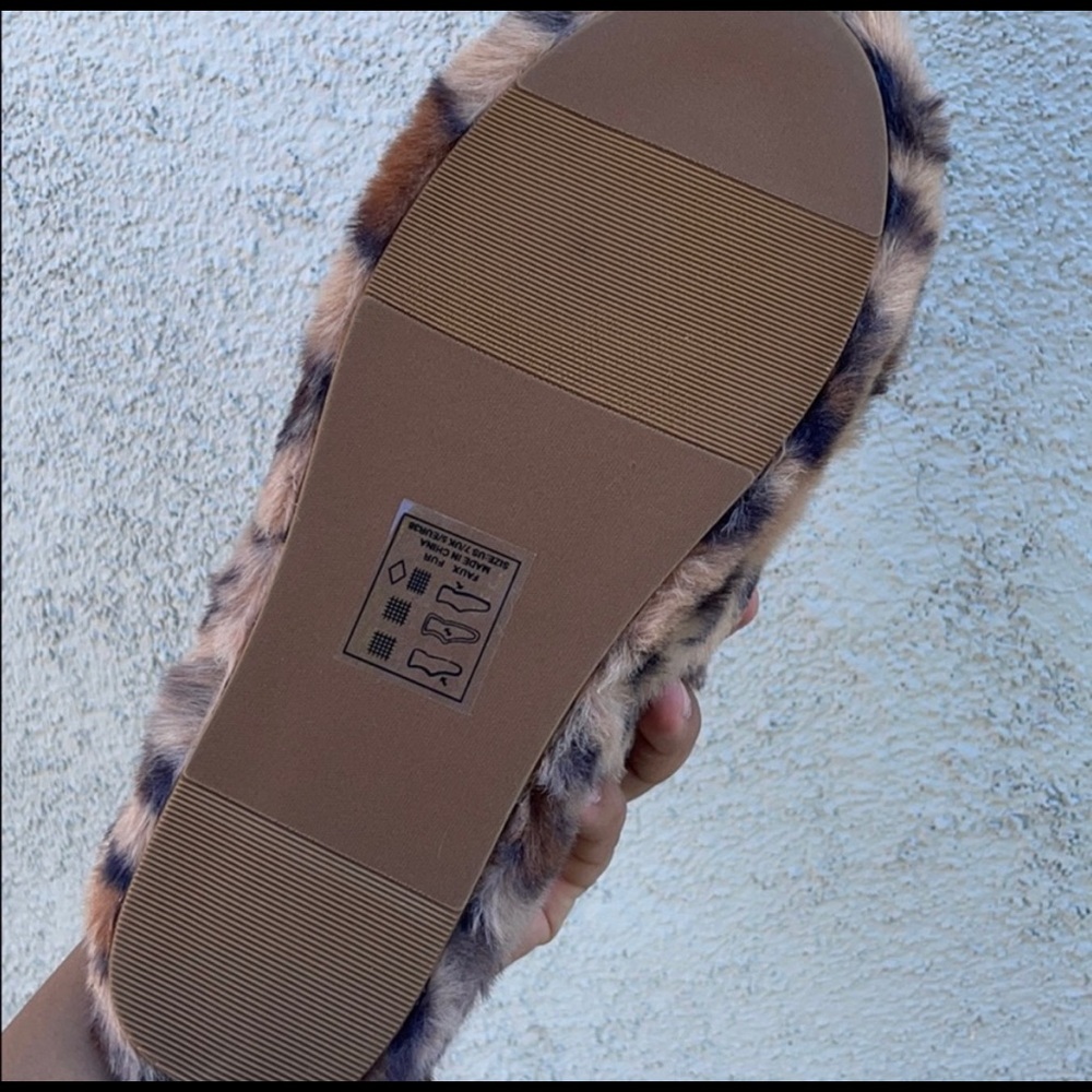 Taupe X Crossed Faux Fur Slippers Slides - Picture 6 of 7